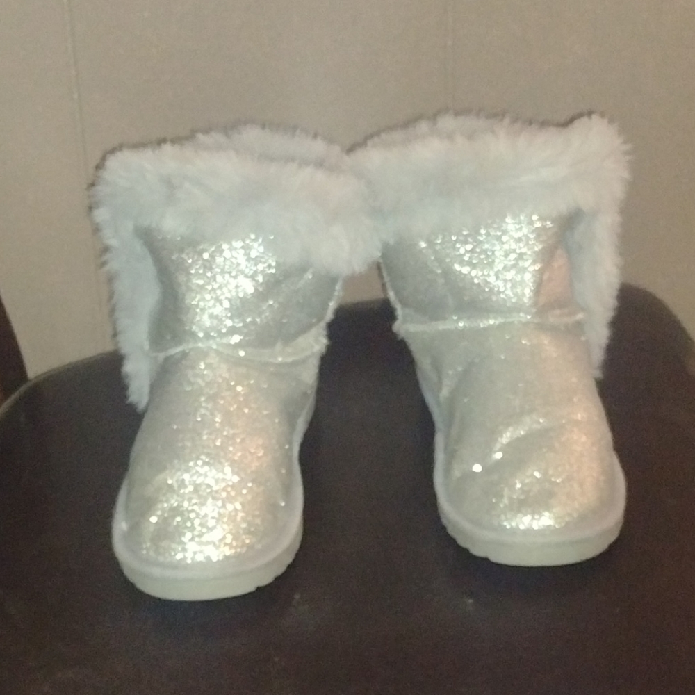 Girl's Silver Sparkle Winter Boots With Plush Lining